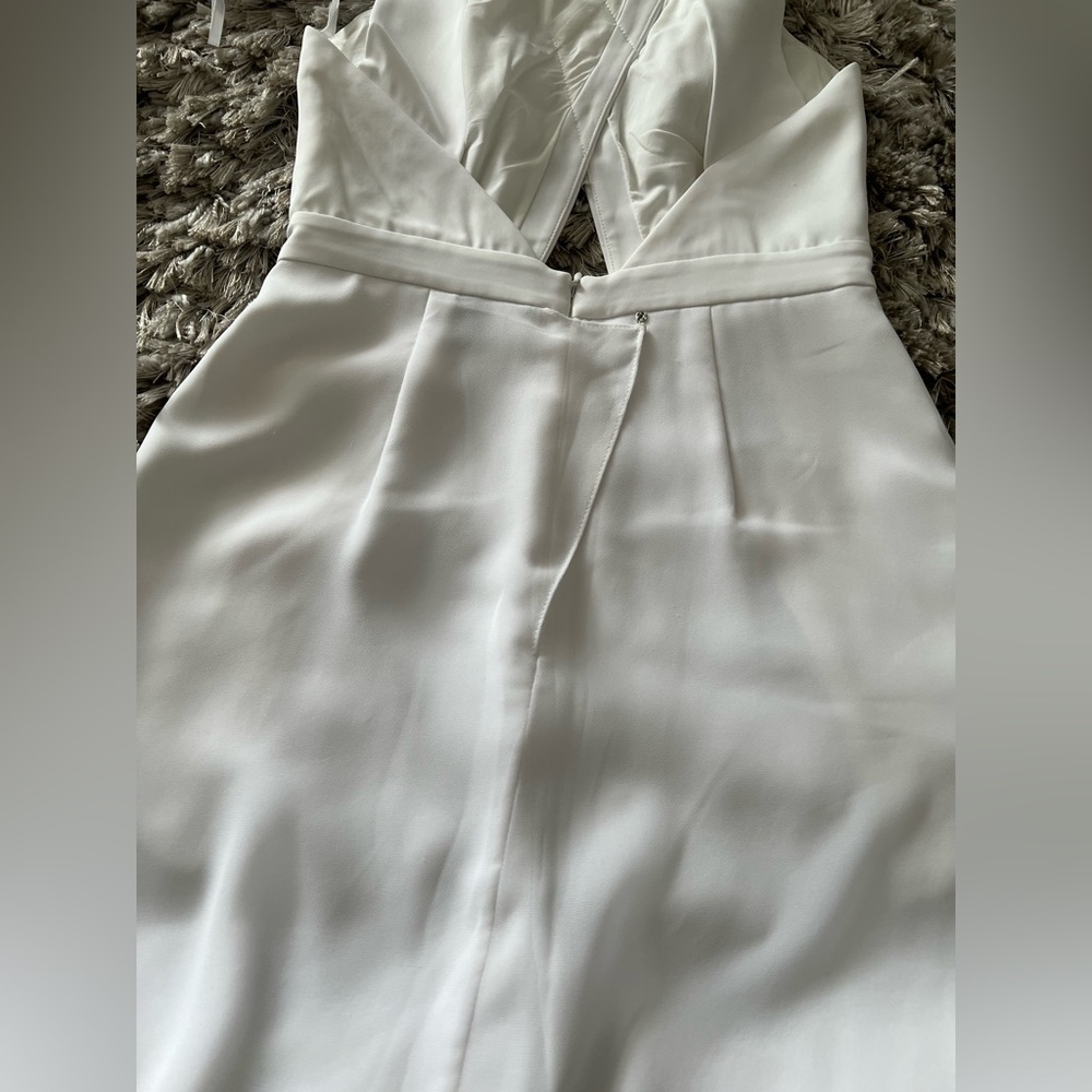 BCBGMAXAZRIA Josselyn Halter Jumpsuit – White | Size 0 - Picture 12 of 16